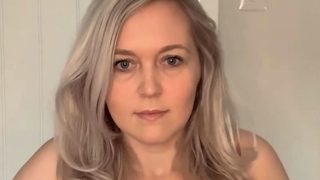 StripCamFun Blonde Amateur MILF Webcam for You