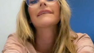 Pussy licking close up show teen showing pussy