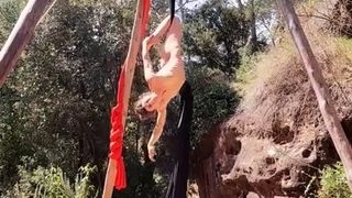 Outdoor bdsm dorm handjob outdoor